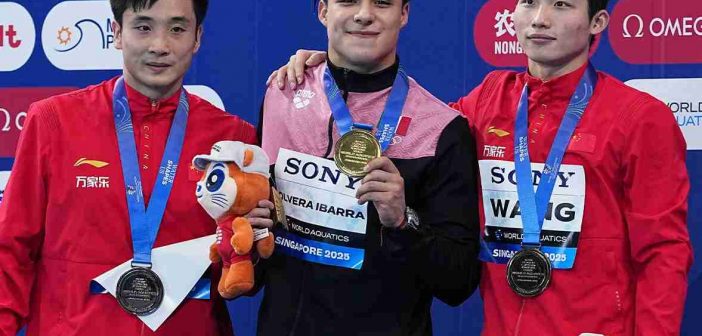 Osmar Olvera, el clavadista mexicano que hace historia al ganar el mundial a China