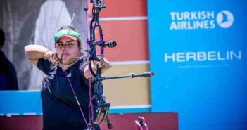 Andrea Becerra es el arco tricolor número uno del mundo