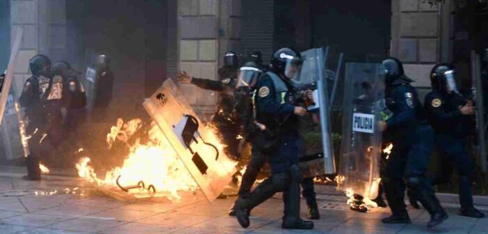 Derecha violenta y fascista