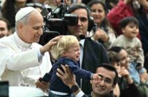 El Papa en la catequesis: El Resucitado infunde esperanza en el vacío de la tristeza